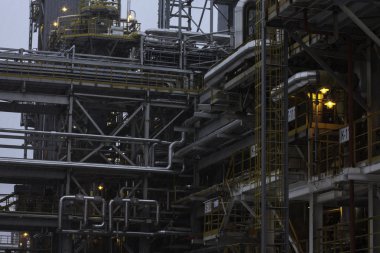Endüstriyel yapı. yakıt üretim Petrokimya tesisleri, rafine