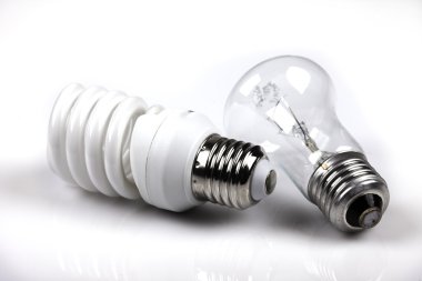 akkor ve enerji tasarrufu beyaz arka plan