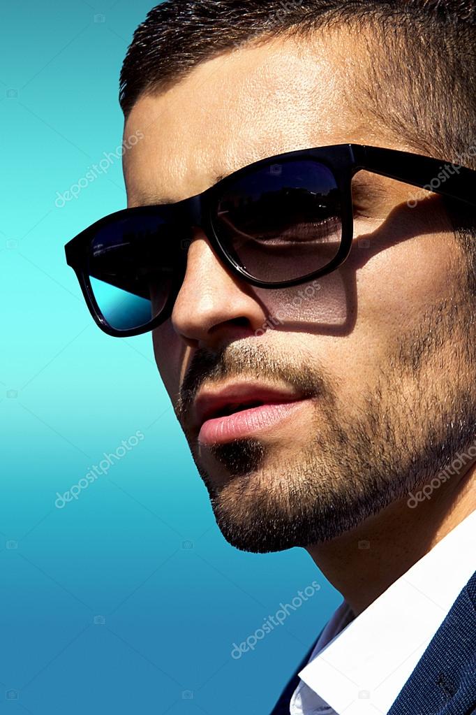 Man wearing sunglasses portrait — Stock Photo © andre2013