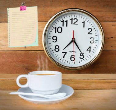 beyaz kahve fincanı