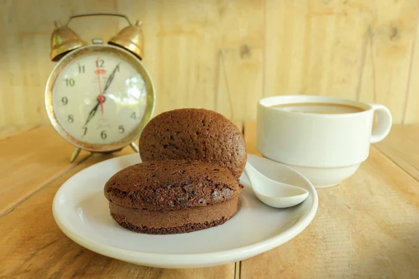 Kaffee und Brot — Stockfoto