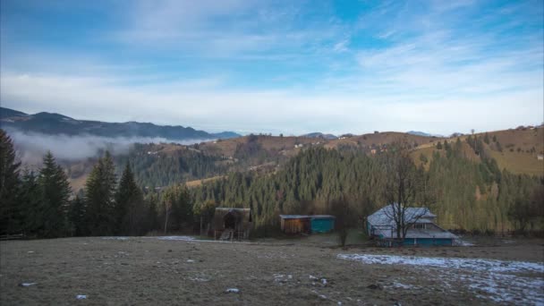 Timelapse, foggy morning in a mountain village — Stock Video