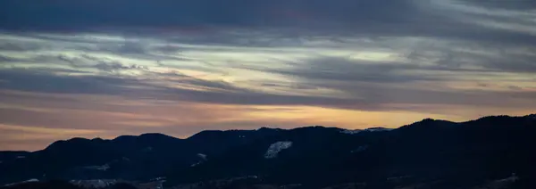 Panorama de la noche Montañas Cárpatos —  Fotos de Stock