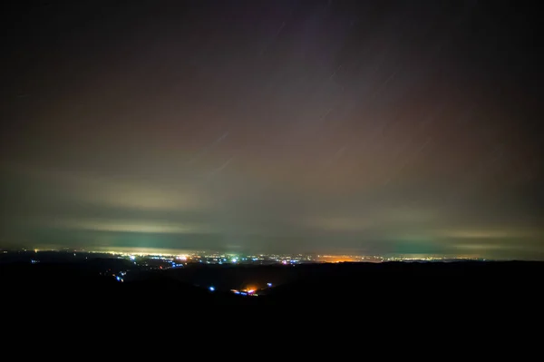 Νυχτερινές Φωτογραφίες Στα Καρπάθια Όρη Λαμπερό Έναστρο Ουρανό Και Γαλαξία — Φωτογραφία Αρχείου