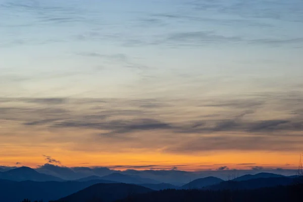Красочное Небо Закате Карпатах — стоковое фото