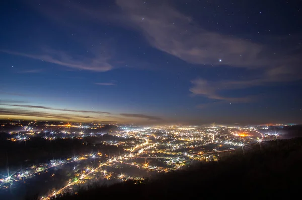 Bella Alba Mattina Presto Una Città Europea — Foto Stock