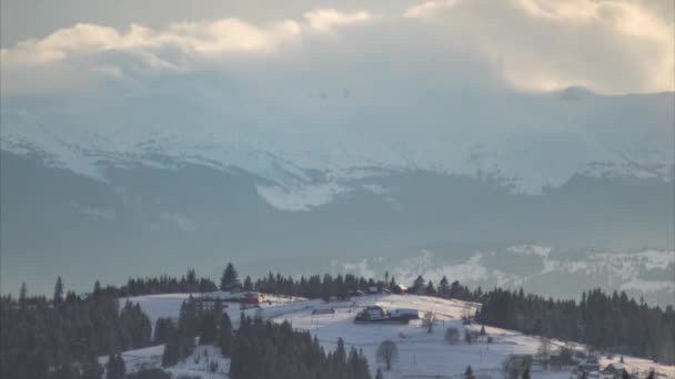 Karpaterna Vintern Mot Bakgrund Bergen Timelapse Högkvalitativ Film — Stockvideo