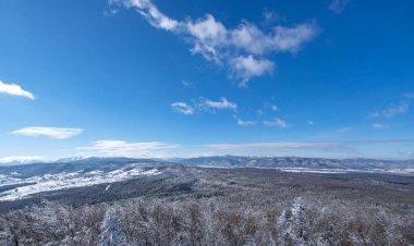 Kışın Karpat Dağları 'nın güzel manzarası