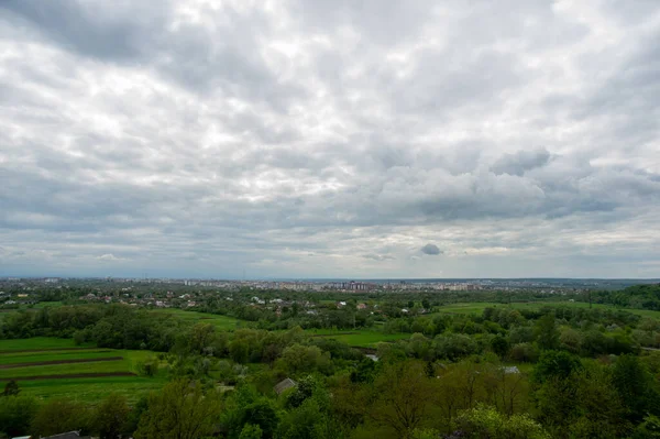 Nubes Oscuras Sobre Ciudad Ivano Frankivsk Panorama — Foto de Stock