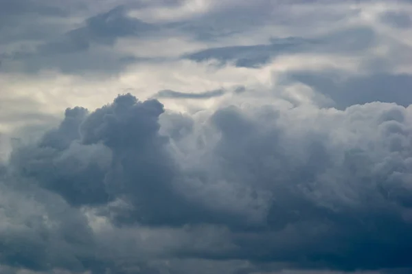 Awan Badai Yang Indah Langit Pada Hari Musim Semi — Stok Foto