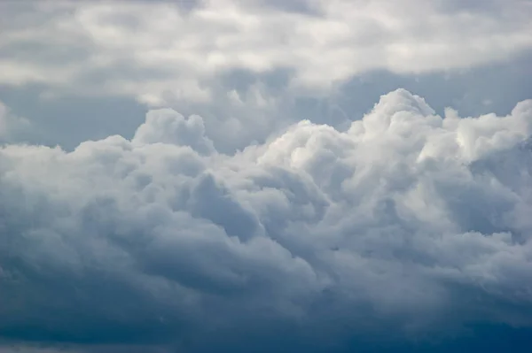 Awan Badai Yang Indah Langit Pada Hari Musim Semi — Stok Foto