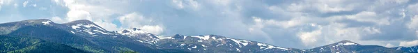 Beau Panorama Des Montagnes Des Carpates Été Dans Neige Brume — Photo