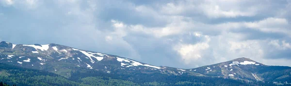 Panorama Blue Mountains Spring Haze Ukrainian Carpathians — Stock Photo, Image