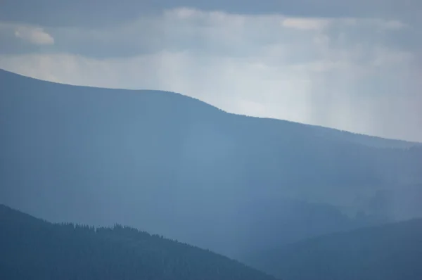 Carpathian Mountains Forests Haze Summer Day Beautiful Landscape — Stock Photo, Image