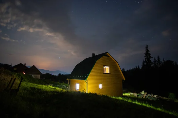 Night Landscape Wooden House Village Forest Carpathian Mountains Imagen de stock