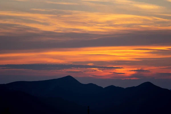 Montagnes Des Carpates Coucher Soleil Beau Paysage Estival — Photo