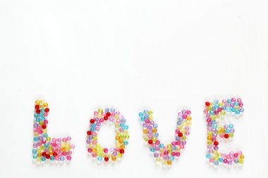 Arka plan aşk için renkli boncuklar