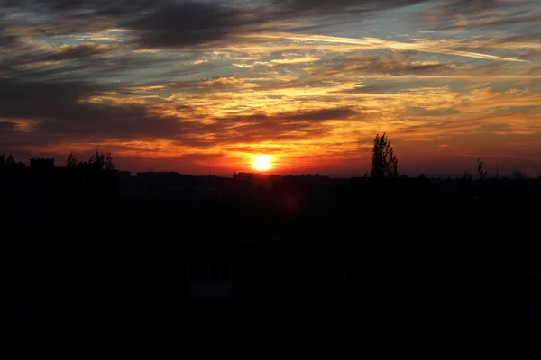 Sonnenuntergang über der Stadt — Stockfoto