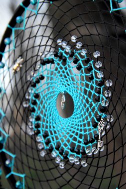 el ile yapılan bir dreamcatcher fotoğrafı