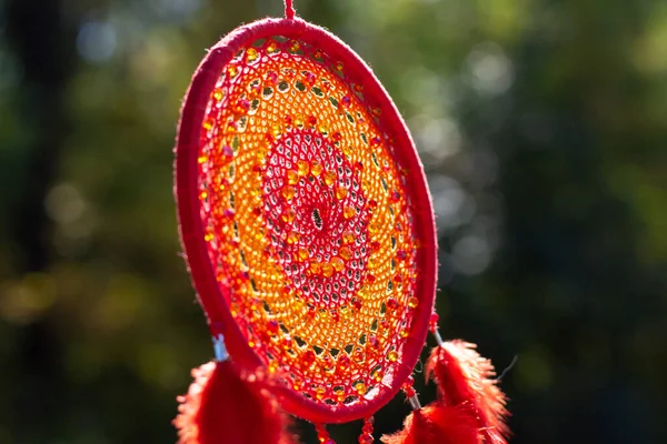 Apanhador Sonhos Com Fios Penas Pérolas Corda Pendurada Dreamcatcher Artesanal — Fotografia de Stock