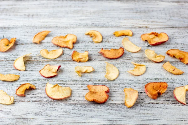 Pattern Pile Dried Apples Slices White Wooden Background Dried Fruit — Stock Photo, Image