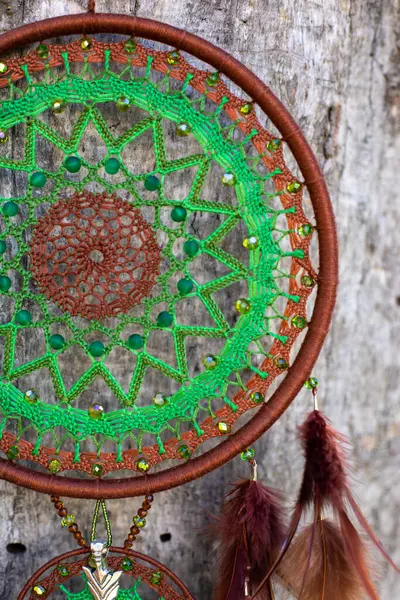 Chyták Snů Peřím Korálky Zavěšenými Provazy Dreamcatcher Ruční Výroba — Stock fotografie