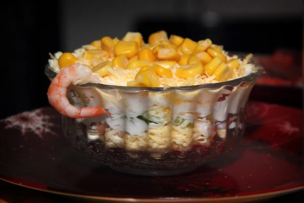 Салат с креветочным сыром и майонезом — стоковое фото