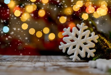 Evde Noel süsü. Noel ve Yeni Yıl Tatildeki Parti Kutlaması.