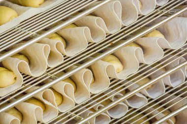 Düz baget pişirme tepsisi pişirmeye hazır