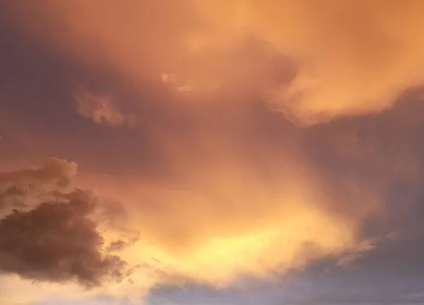 Atardecer Cielo Dorado Color Fondo Noche Con Luz Del Sol —  Fotos de Stock