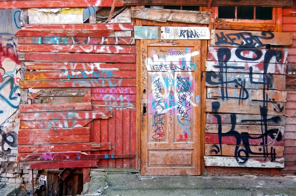 Vandals spray-painted wall — Stock Photo, Image