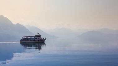 Lake Iseo İtalya yolcu feribot tekne