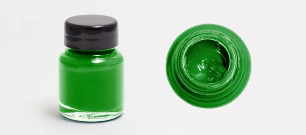 Grüne Acrylfarbe Flasche Seiten- und Draufsicht weiß isoliert — Stockfoto