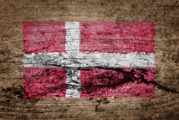 Bandera de Dinamarca pintada sobre fondo madera —  Fotos de Stock