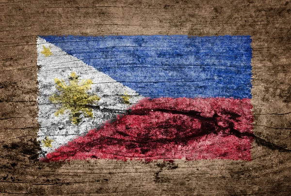나무 배경에 그려진 필리핀 깃발 — 스톡 사진