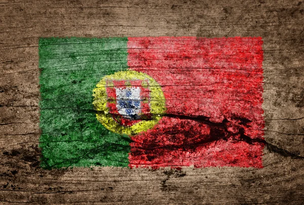 Portugiesische Flagge auf Holzgrund gemalt — Stockfoto