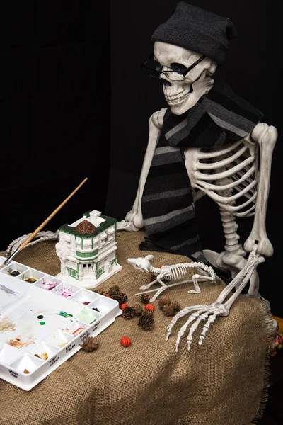 Artistic Halloween Skeleton Painting Statuary — Stock Photo, Image