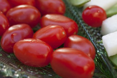 Sebze yemekten önce horderves devam eder