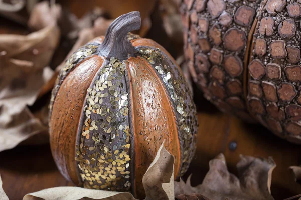 Pompoenen en maïs voor Thanksgiving Decor — Stockfoto