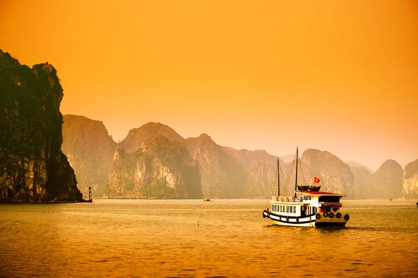 下龙湾在越南 — 图库照片