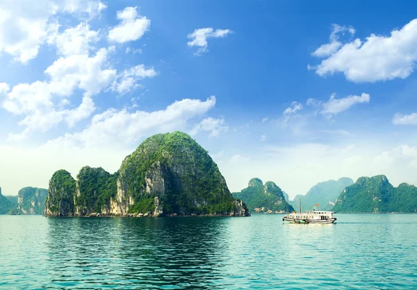 Ha Long Bay no Vietnã — Fotografia de Stock