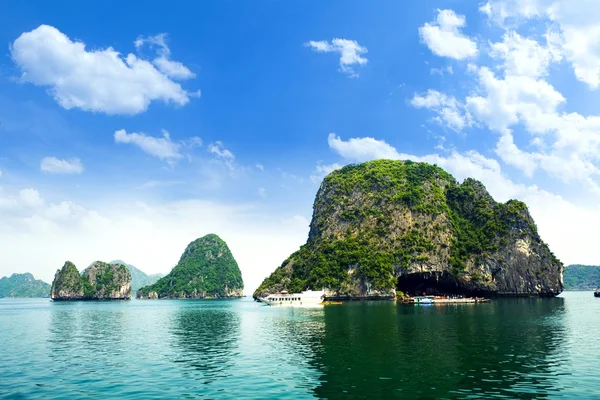 Ha Long Bay no Vietnã — Fotografia de Stock