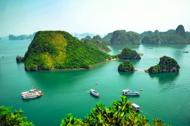 Halong Bay Vietnam. UNESCO dünya mirası. Vietnam'daki en popüler yeri.