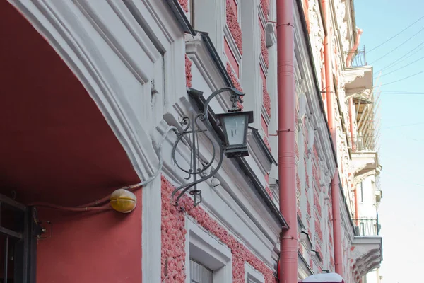 Saint-Petersburg, Rusya 'ya cephe açın.