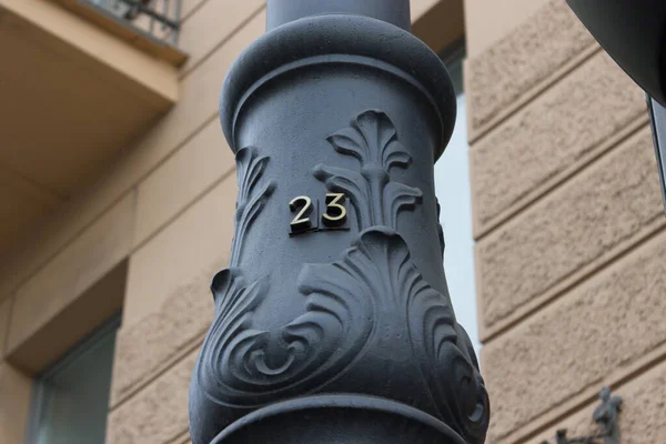 Lamba direğinin dekorasyonu, Saint-Petersburg, Rusya