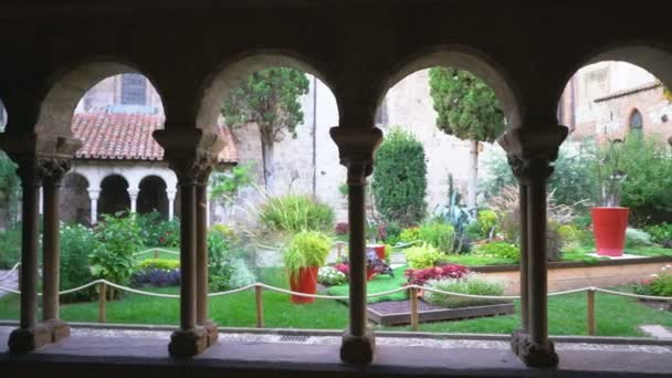 法国阿尔比 2019年8月25日 法国阿尔比圣萨尔瓦多的花园 — 图库视频影像