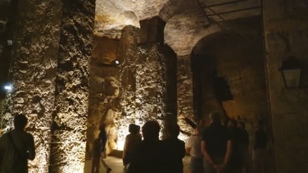 Brantome Francia Agosto 2016 Interno Delle Grotte Dell Abbazia Brantme — Video Stock