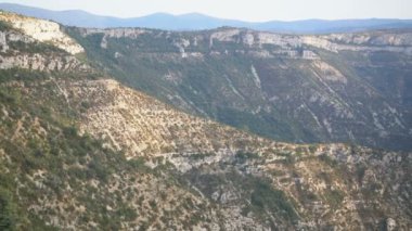 Navacelles Sirki 'nin havadan görünüşü, Fransa, Avrupa.