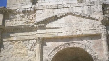 Turuncu, Fransa ve Avrupa 'daki Zafer Kemeri' nin genel görüşü.