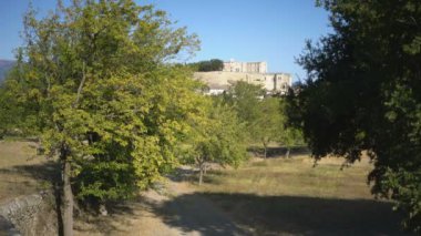 Grignan, Provence, Fransa ve Avrupa yakınlarındaki üzüm bağları.
